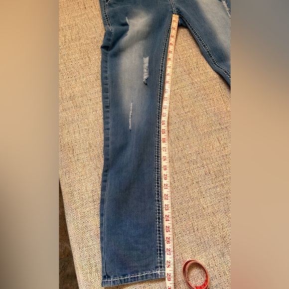 Rock Revival Jeans
Embroidered Skinny Jeans 
Light Blue Distressed 
Sz 29 - Picture 5 of 7